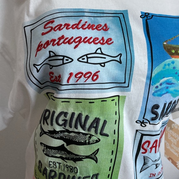 Trendy Collage of Sardines T-Shirt with Embroidered Wording - Picture 3 of 10